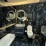 De Luxe A Lyon