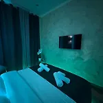 De Luxe A *