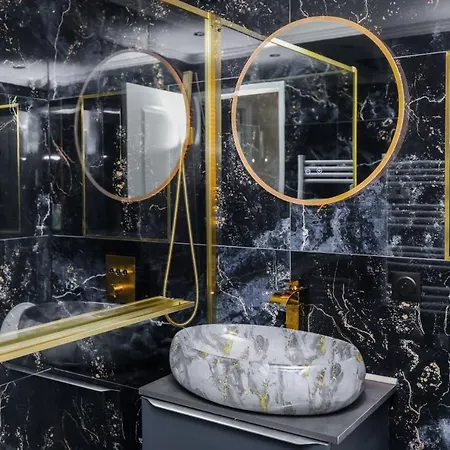 De Luxe A