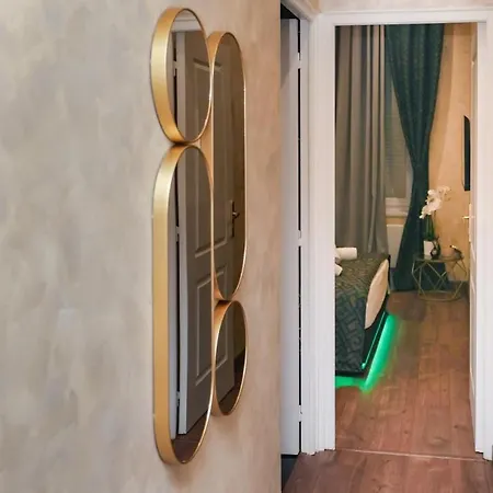 De Luxe A Apartment